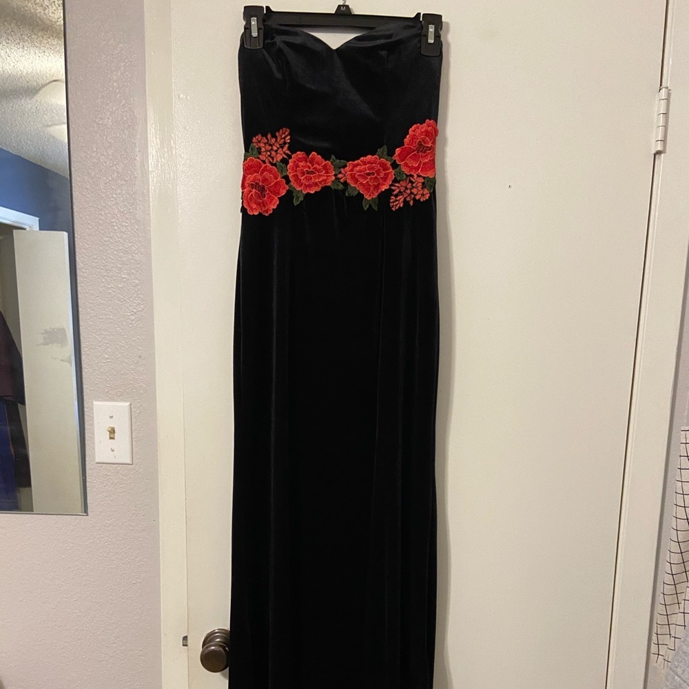 Black velvet floor length dress - size 7/8